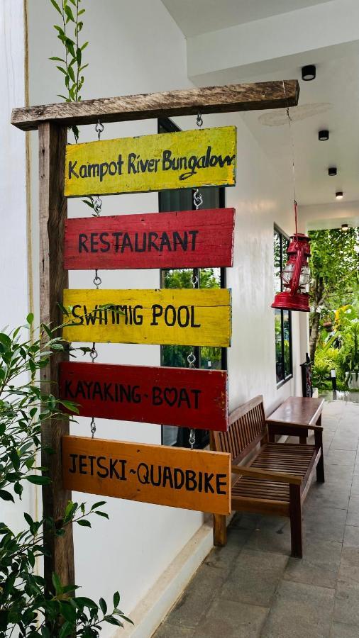 Kampot River Bungalow Hotel Bagian luar foto