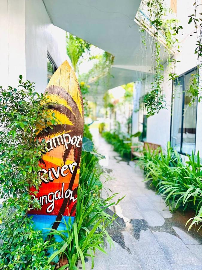 Kampot River Bungalow Hotel Bagian luar foto